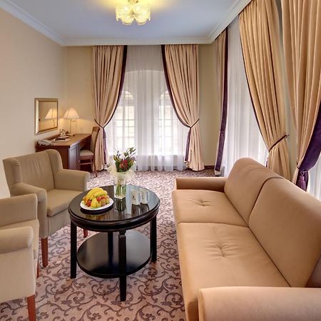 Windsor Spa Hotel Κάρλοβι Βάρι Εξωτερικό φωτογραφία