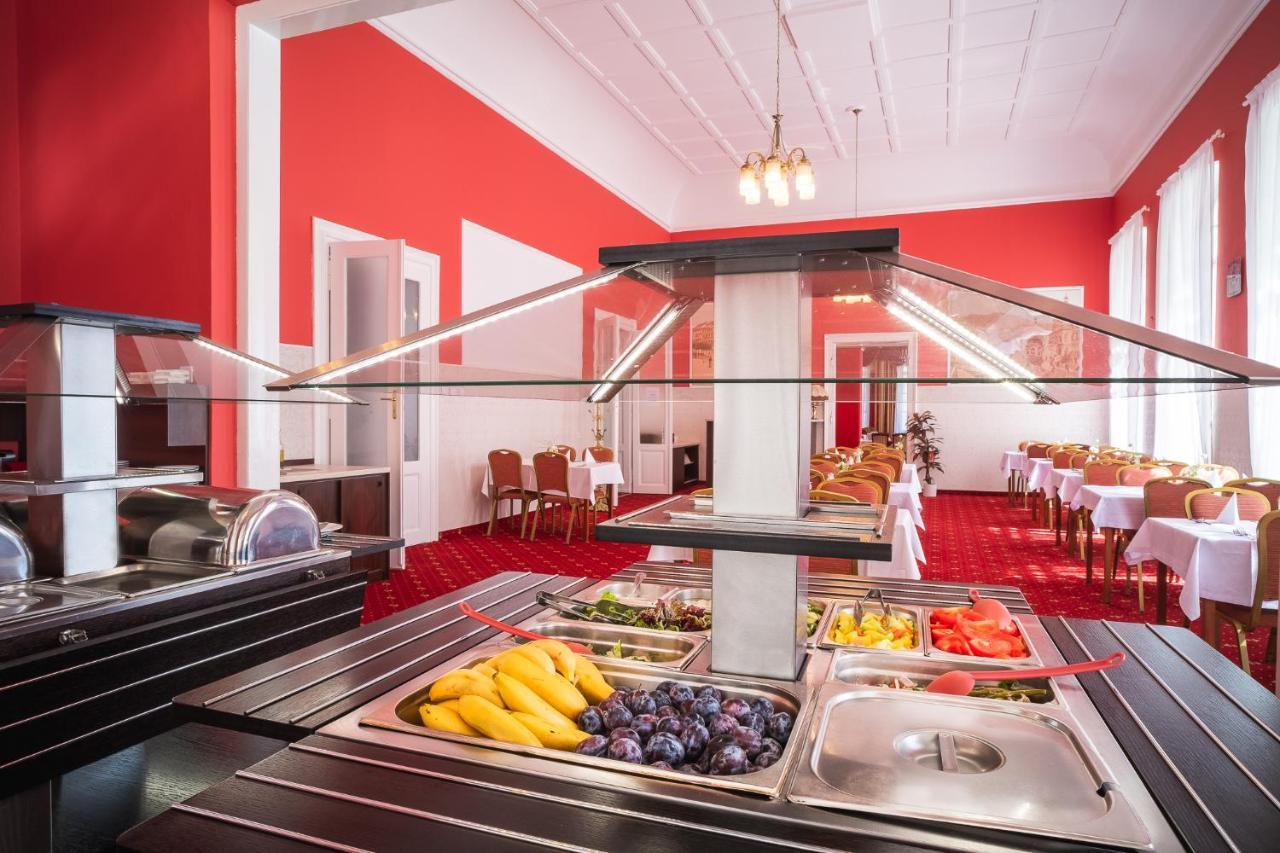 Windsor Spa Hotel Κάρλοβι Βάρι Εξωτερικό φωτογραφία
