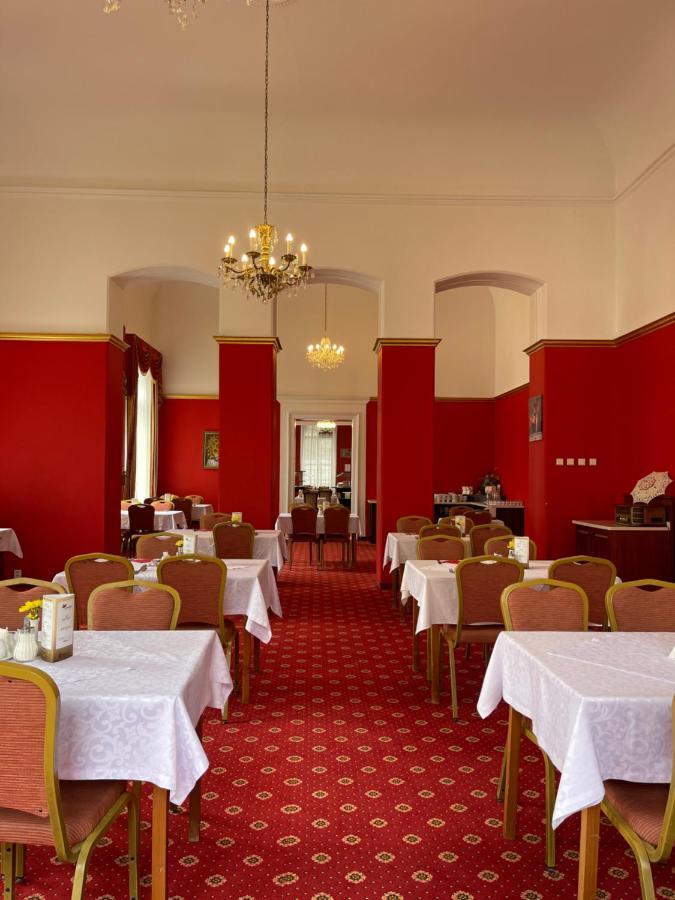 Windsor Spa Hotel Κάρλοβι Βάρι Εξωτερικό φωτογραφία